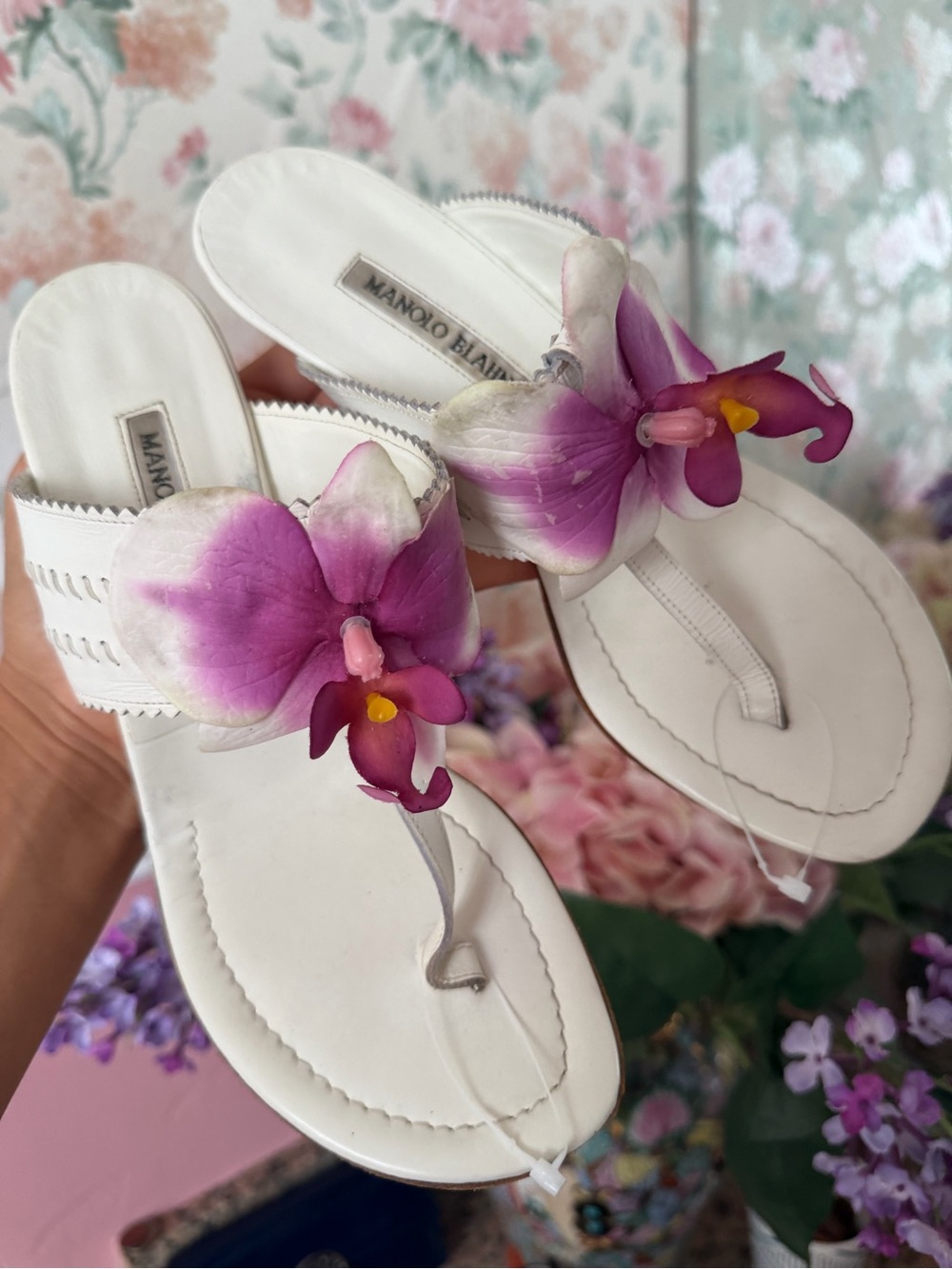 Y2K Manolo Blahnik White Orchid Thong Sandals